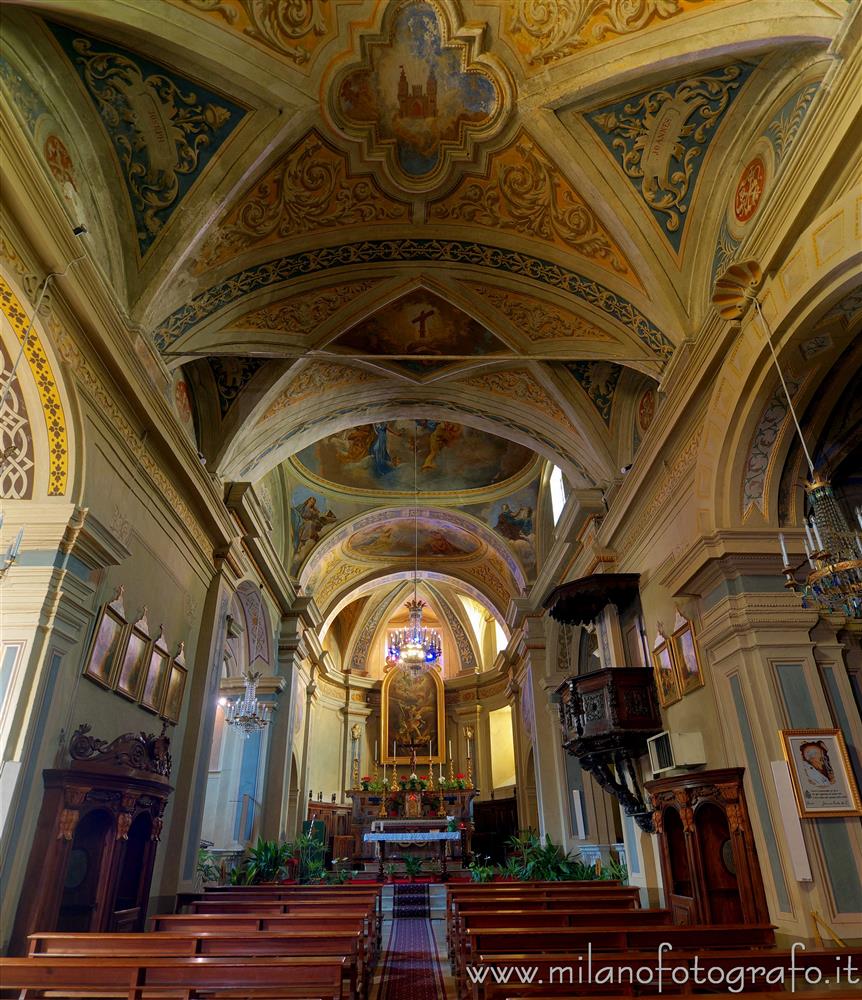 Piedicavallo (Biella) - Interno della Chiesa parrocchiale di San Michele Arcangelo